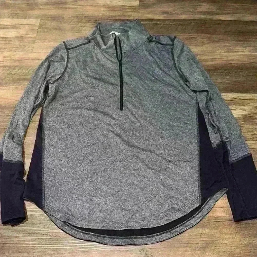 Under Armour Women’s XL Pull‎ Over 1/4 Zip Jacket Shirt Purple